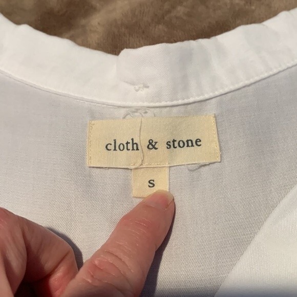 Cloth & Stone Button Down High Low Raw Hem Top White Size Small - Picture 9 of 12